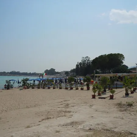 Liano Air-conditioned Environment Near The Sea Villa *